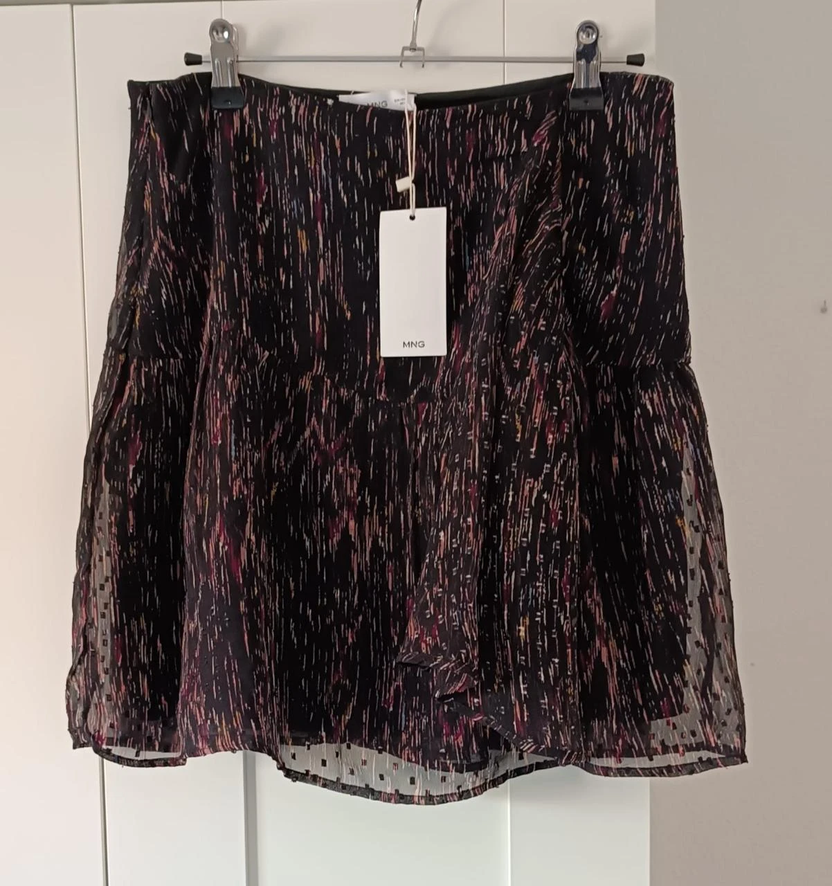 Minifalda Mango con volante pareo-Talla M (marca L, pero da poca talla)
